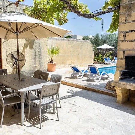 Tal-masklu * Għarb