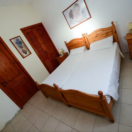 Villa Tal-masklu Gharb (Gozo)