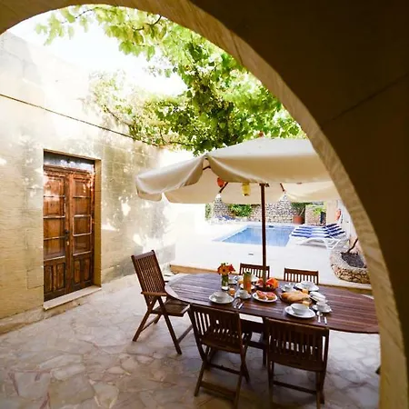 Villa Tal-masklu *
