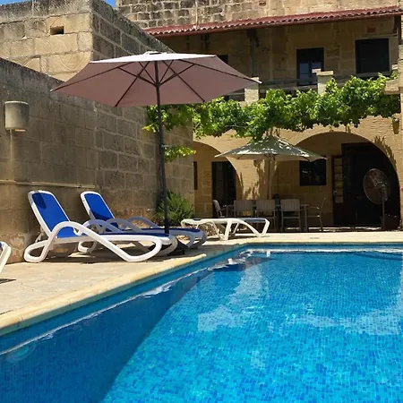 Villa Tal-masklu *