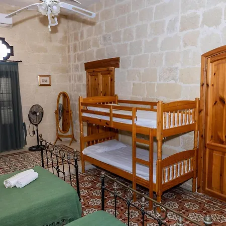 Villa Tal-masklu *