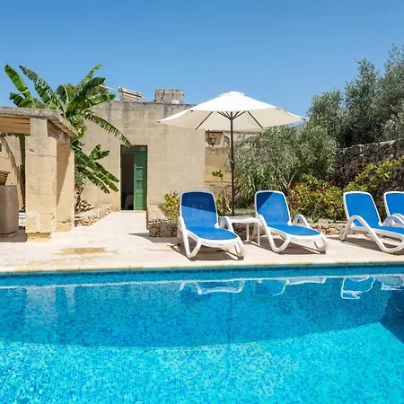 Tal-masklu Gharb (Gozo)