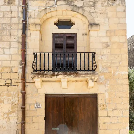 Villa Tal-masklu *