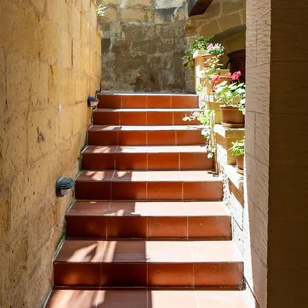 Вилла Tal-masklu *