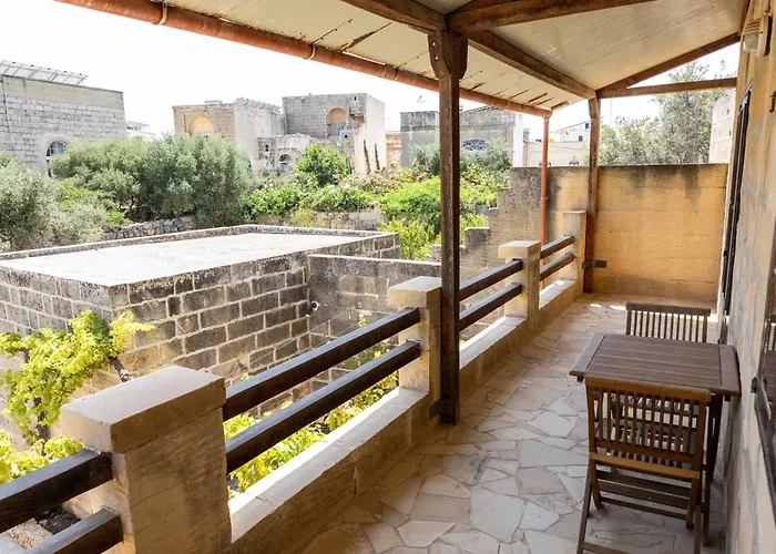 فيلة Tal-masklu Għarb